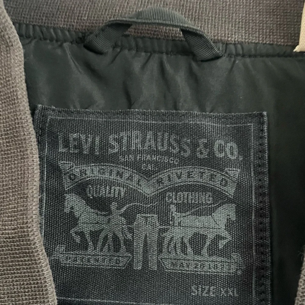 Levi’s • Flight Bomber Men's Black Jacket